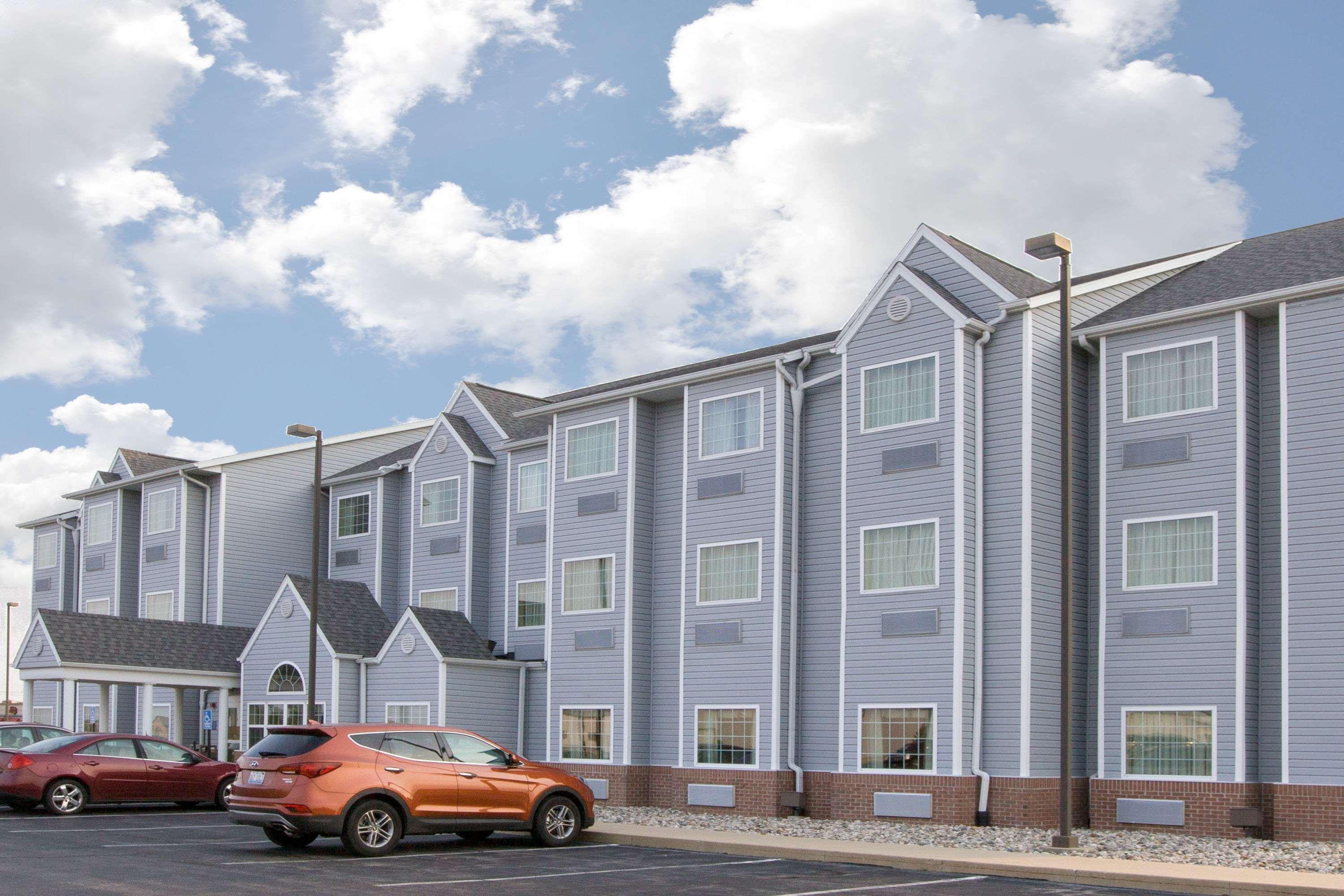 Microtel Inn & Suites By Wyndham Delphos Exterior photo